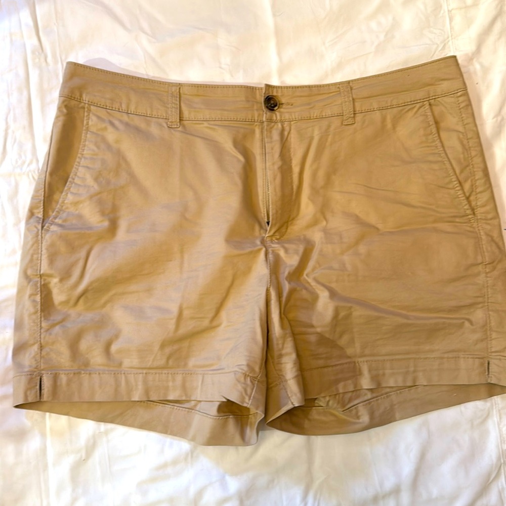 Old Navy Everyday Short High-Rise